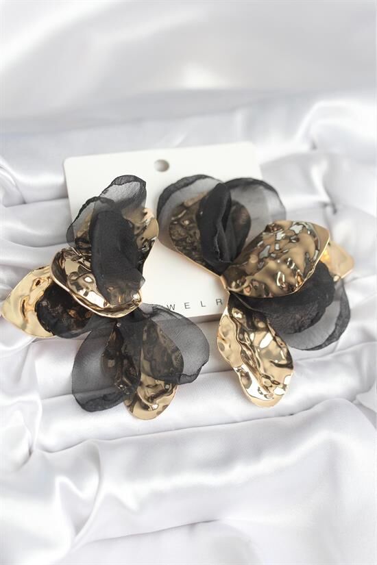 Pirinç Gold Renk Siyah Tüllü Lotus Kadın Küpe