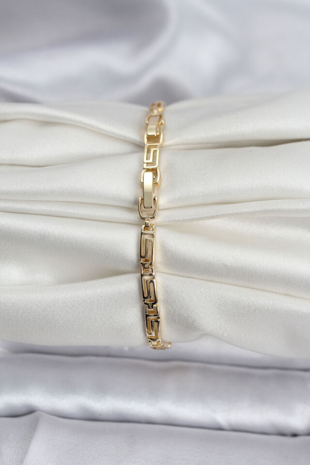 14K Gold Renk Kaplama Zirkon Taşlı Baget Model CM Kadın Bileklik