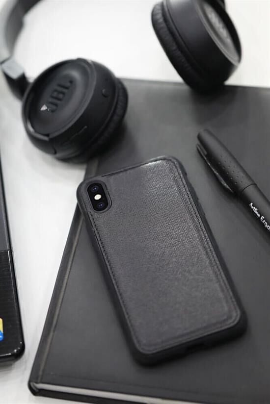 Guard Siyah Saffiano Deri iPhone X / XS Kılıfı