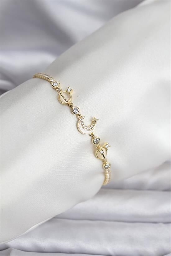 Charmlı Model Zirkon Taşlı Gold Renk Su Yolu Kadın Bileklik