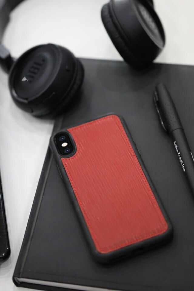 Guard Kırmızı Deri iPhone X / XS Kılıfı