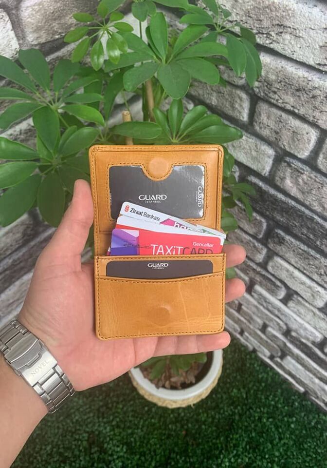 Guard Mıknatıslı Küçük Boy Antik Deri Sarı Kartlık/Kartvizitlik