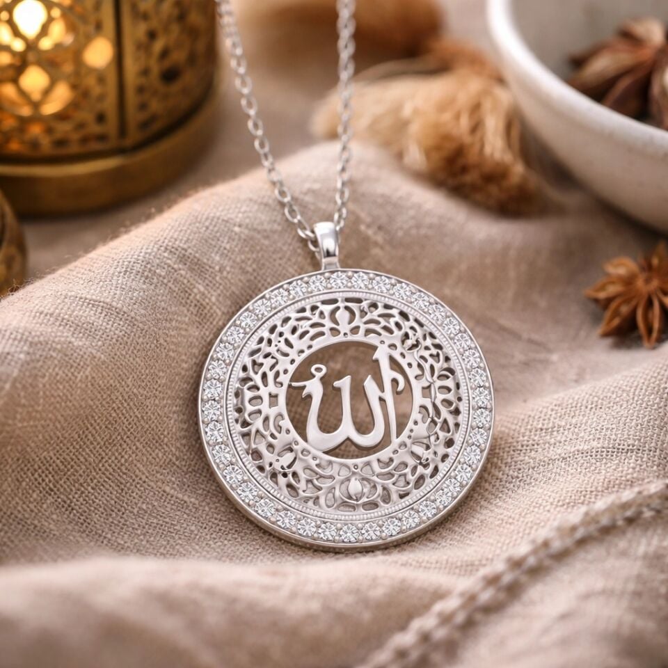 Gümüş Allah Yazılı Kadın Kolye