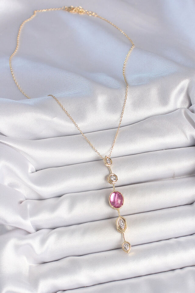 Pirinç Zincir Gold Renk Pembe Zirkon Taşlı Y Kolye