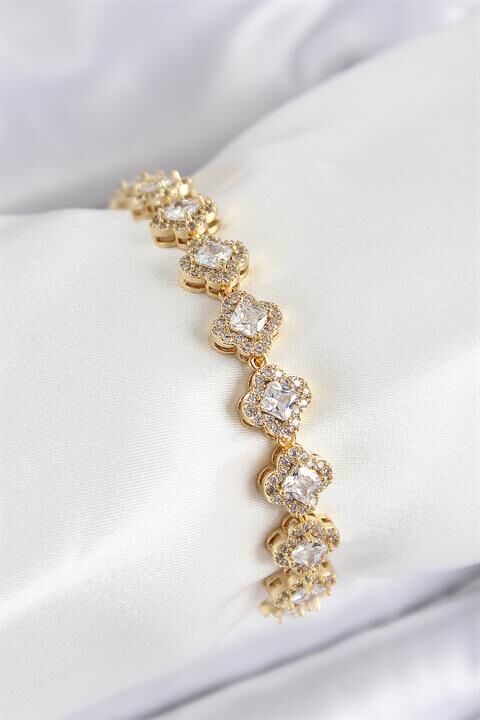 Pirinç Zirkon Taşlı Yonca Baget Model Gold Renk VIP Seri Kadın Bileklik