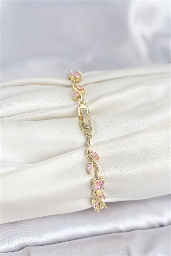 Pirinç Gold Renk Pembe Zirkon Taşlı Çiçek Model Kadın Bileklik