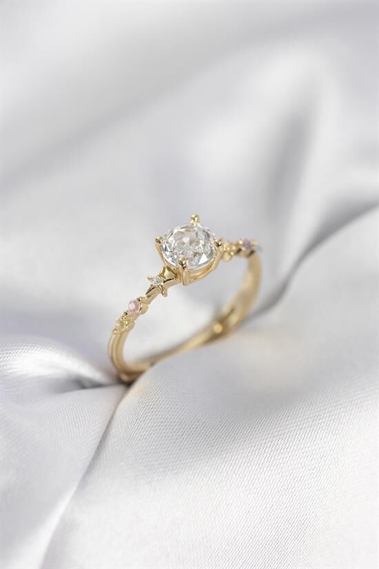Tek Taş Model Zirkon Taşlı Gold Renk Kadın Yüzük