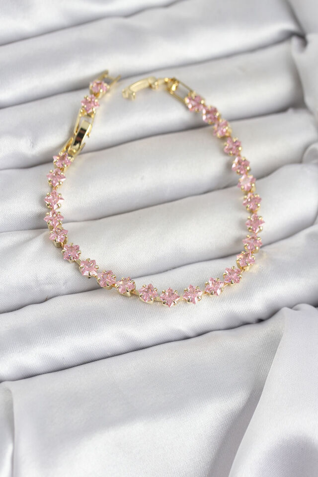 Pembe Kare Zirkon Taşlı Gold Renk Pirinç Su Yolu Kadın Bileklik