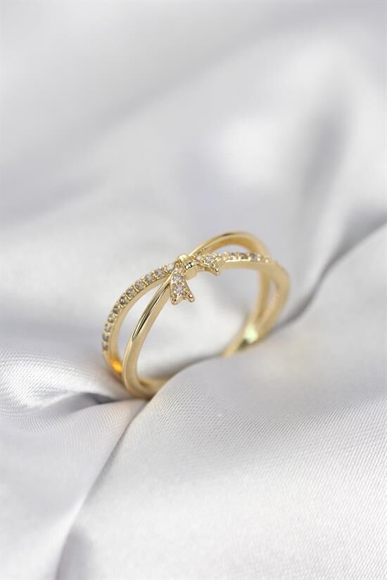 Gold Renk Zirkon Taşlı Fiyonk Model Kadın Yüzük