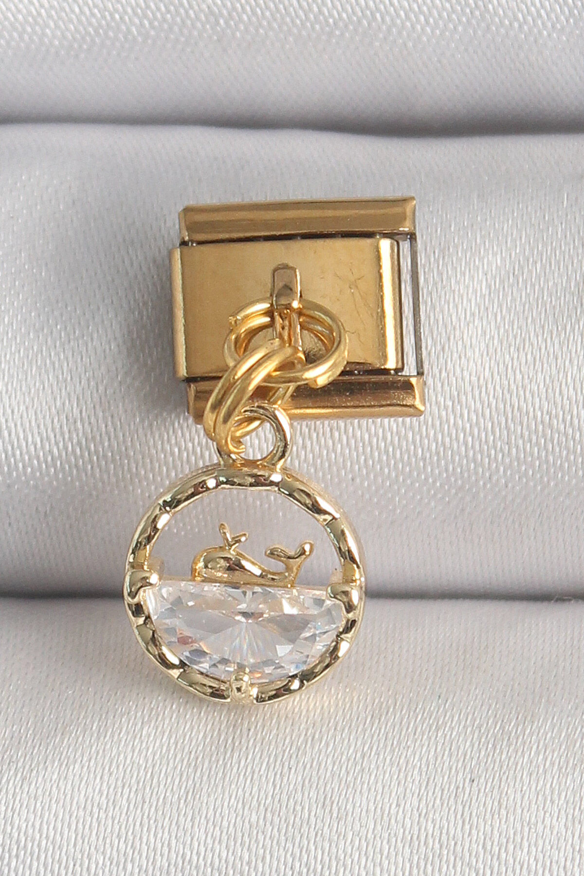 316L Çelik Gold Renk Sallantı Zirkon Taşlı Balina Model Nomination Charm