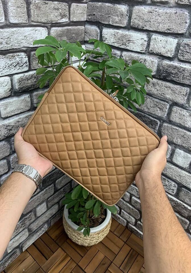 Guard Krem Capitone Clutch Çanta