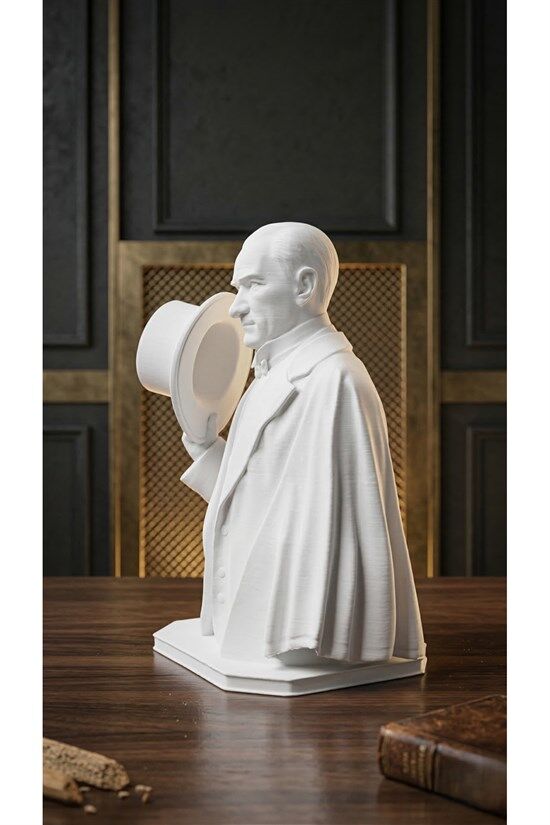 Atatürk Boyalı Şapkalı Büst Figür - 3D Baskı Dekoratif Heykel