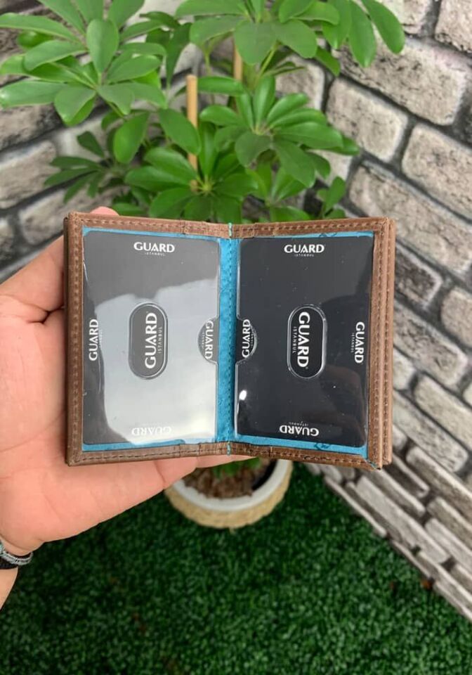 Guard Antik Kahverengi Deri Kartlık