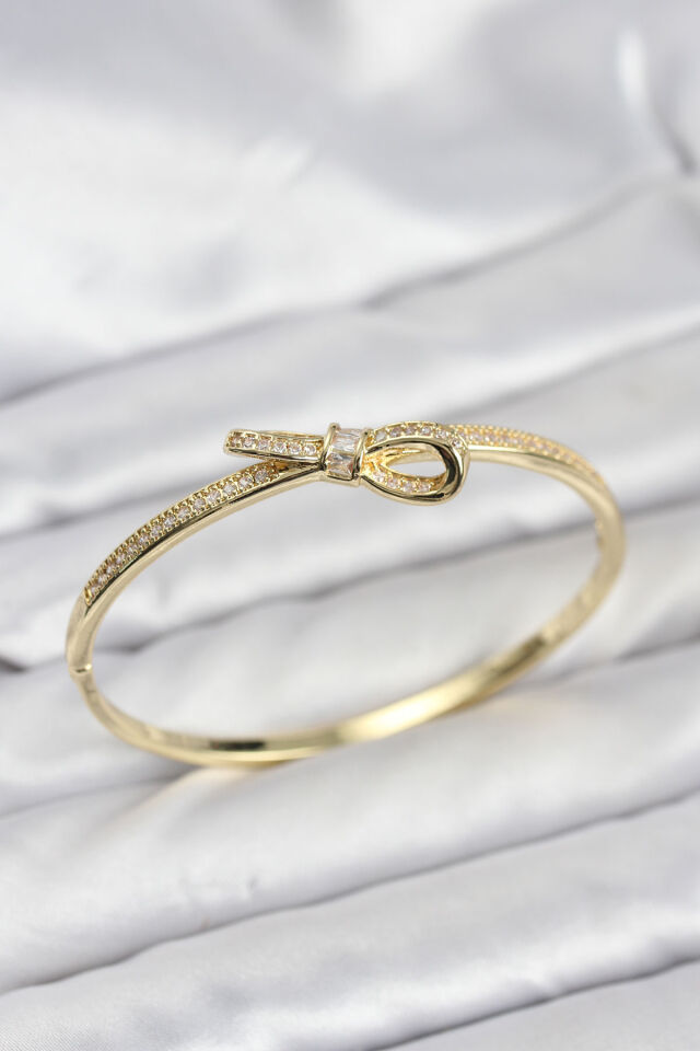 Pirinç Gold Renk Zirkon Taşlı Fiyonk Model Kadın Kelepçe Bileklik