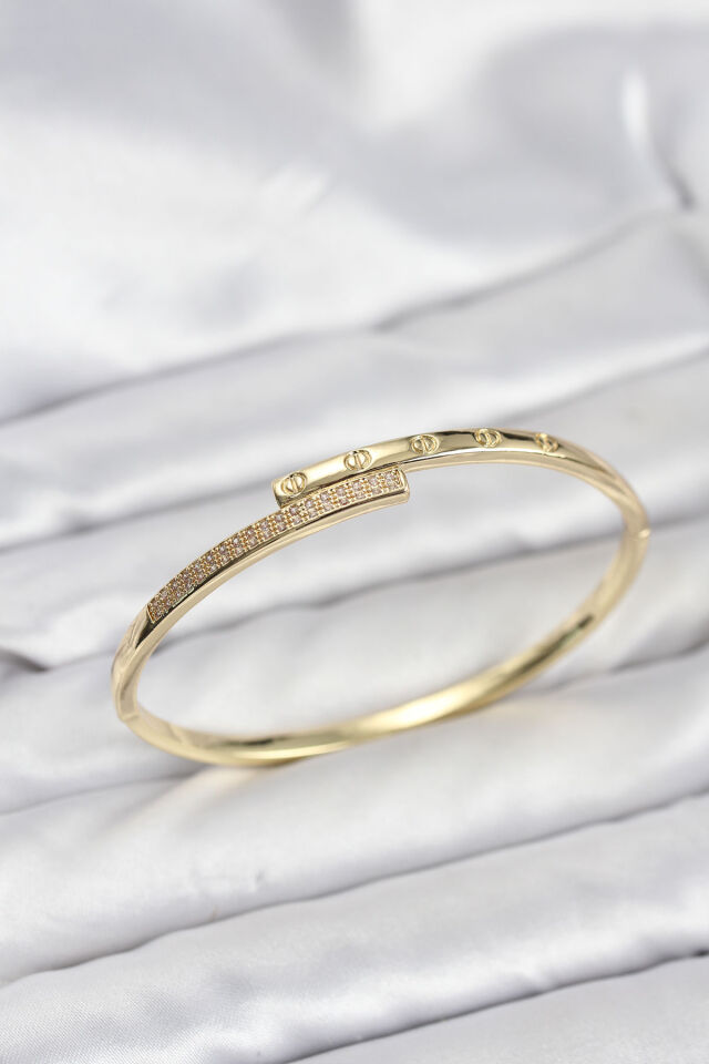 Pirinç Gold Renk Zirkon Taşlı Kadın Kelepçe Bileklik