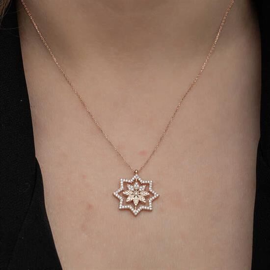 Gümüş Yıldız Çiçek Motifli Rose Bayan Kolye