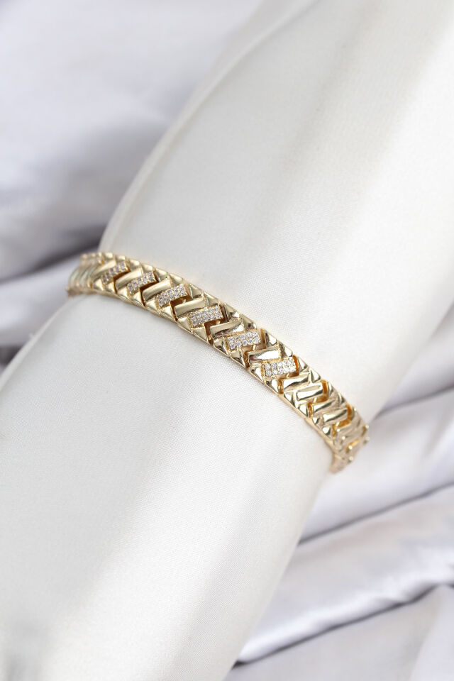CM Geometrik Model Zirkon Taşlı VIP Seri Gold Renk Pirinç Kadın Bileklik